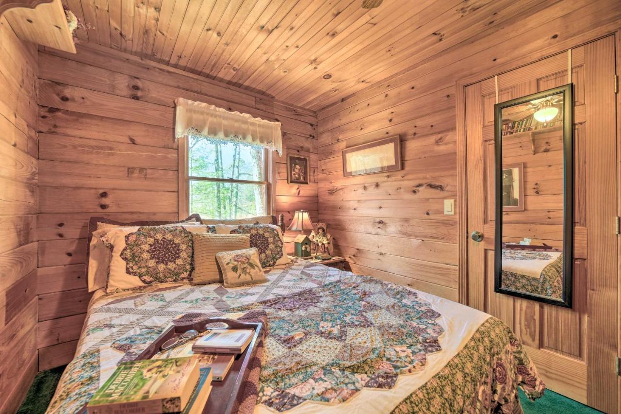 Franklin Cabin With Porch Near Hiking And Waterfalls! エクステリア 写真