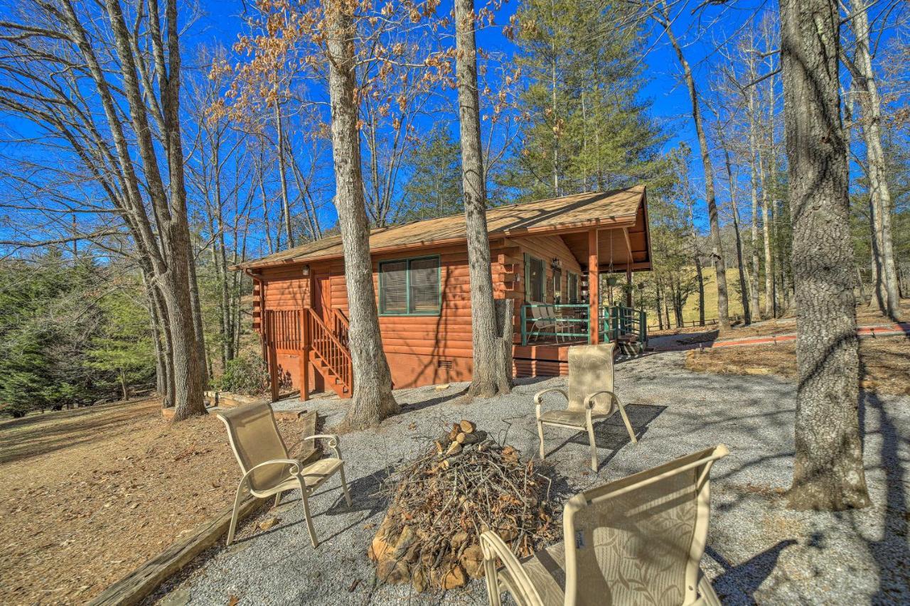 Franklin Cabin With Porch Near Hiking And Waterfalls! エクステリア 写真