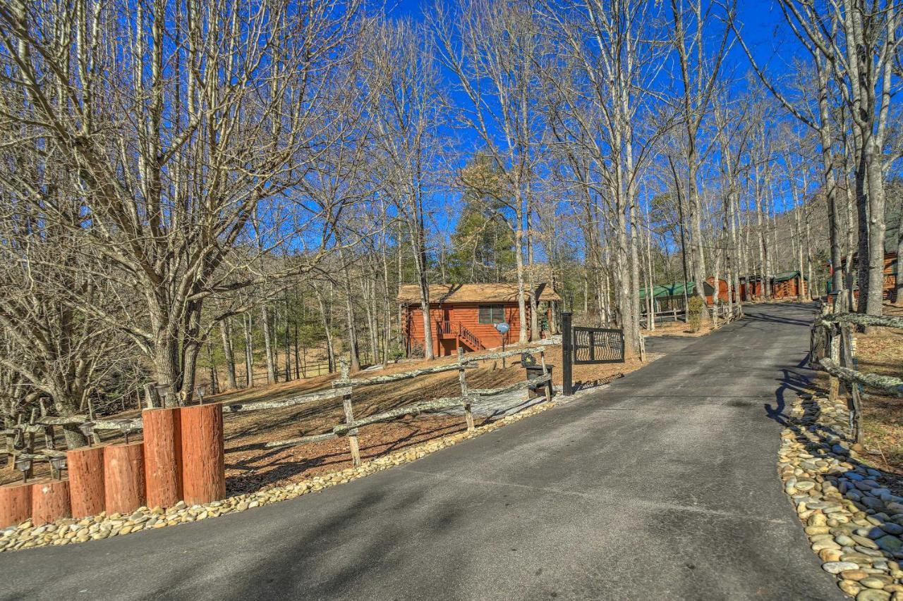 Franklin Cabin With Porch Near Hiking And Waterfalls! エクステリア 写真